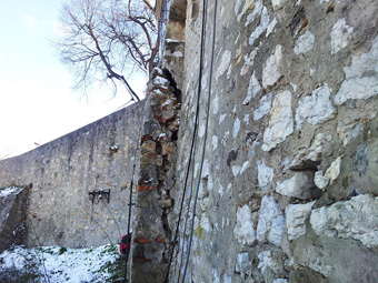 TN hrad - Oporný pilier